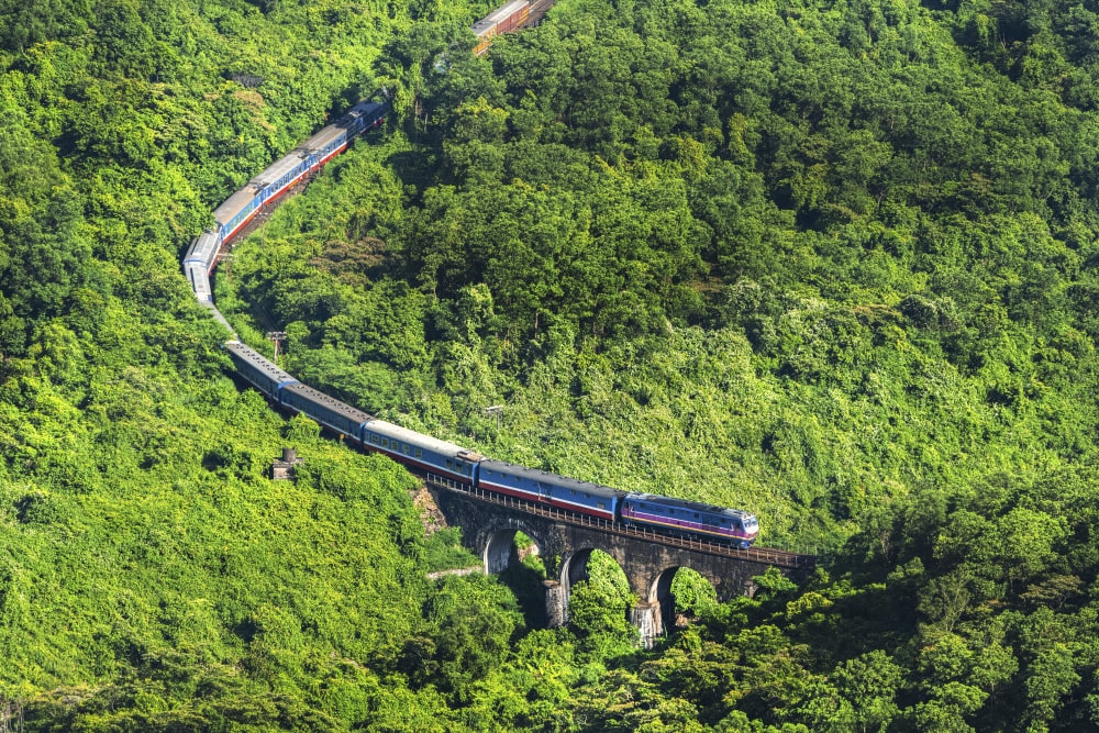 travel through vietnam by train